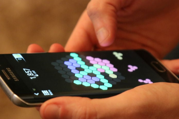6 Adorable Mobile Games To Keep Your Hands Occupied