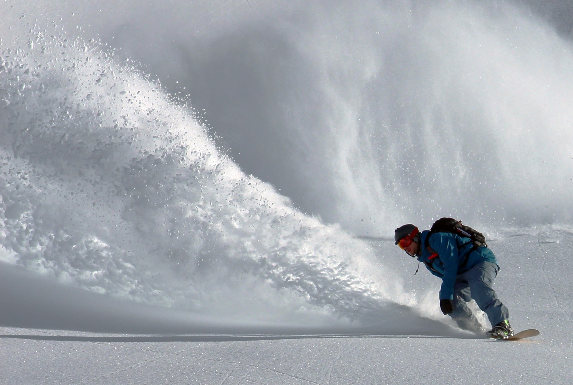 A man skiing in an avalanche