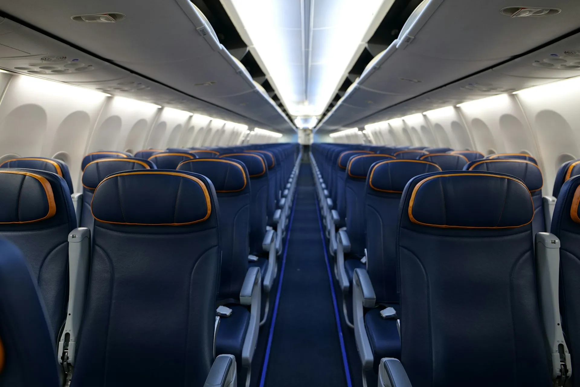 How Can I Get a Row to Myself on a Flight?