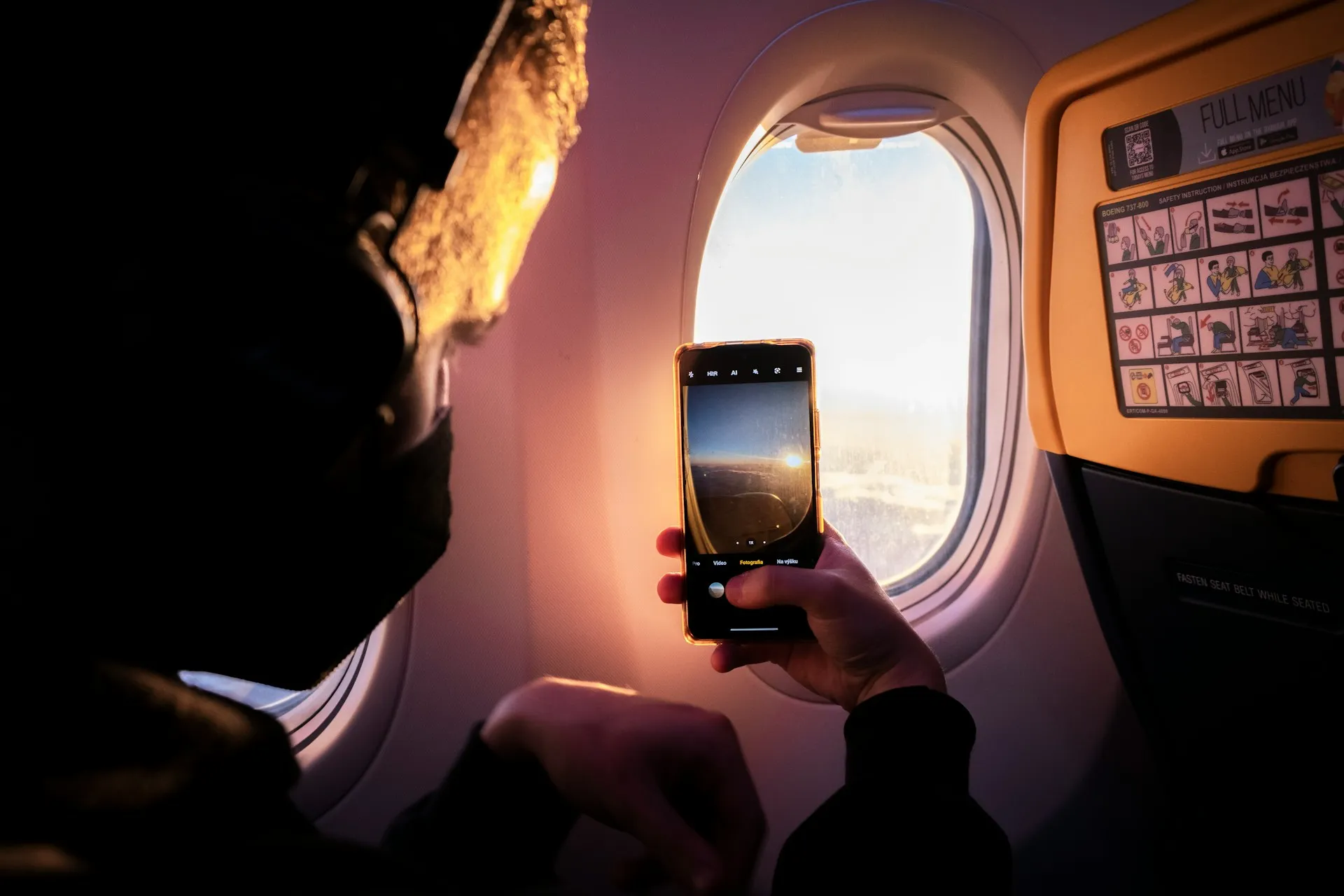 Which Airlines Have Free WiFi?